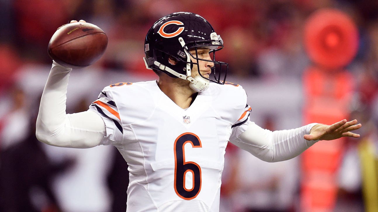 Ref would agree: Cutler shouldn't throw any more lefty passes