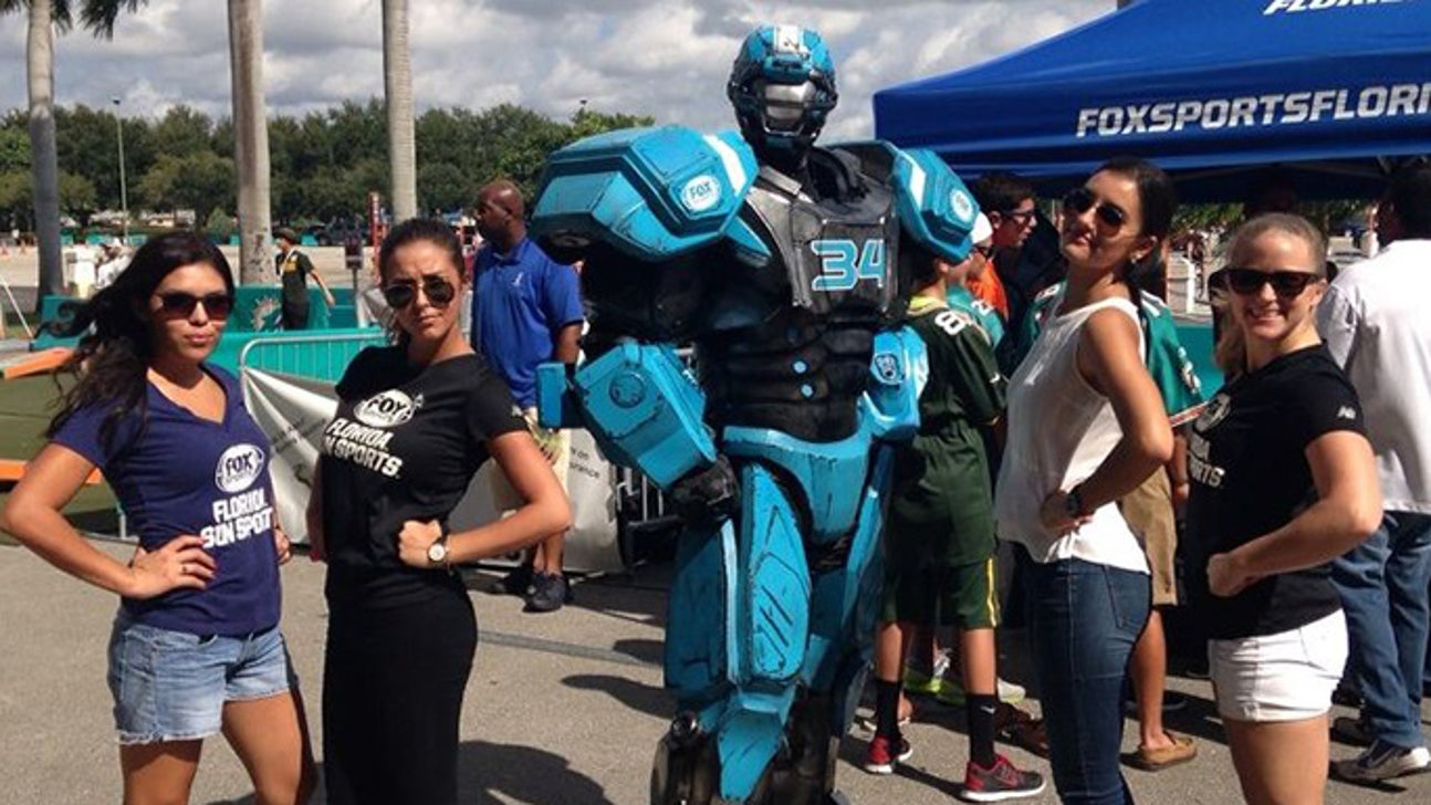 Cleatus at Miami Dolphins -- 10/12/14