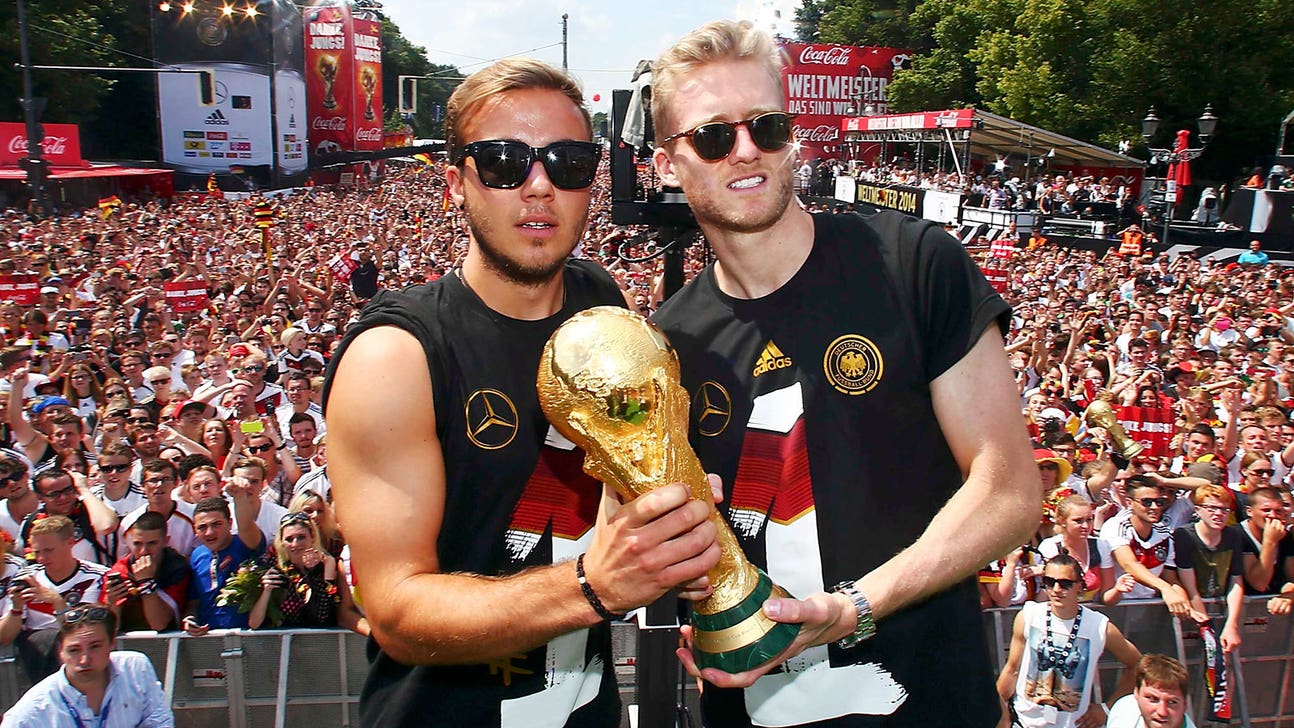 Are Germany in crisis? Götze gives perfect response to clown question