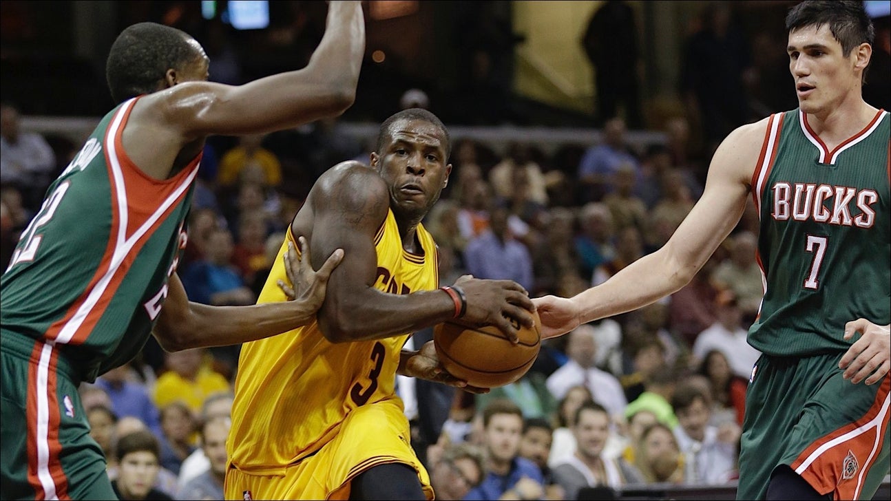 Cavs exercise option on guard Dion Waiters
