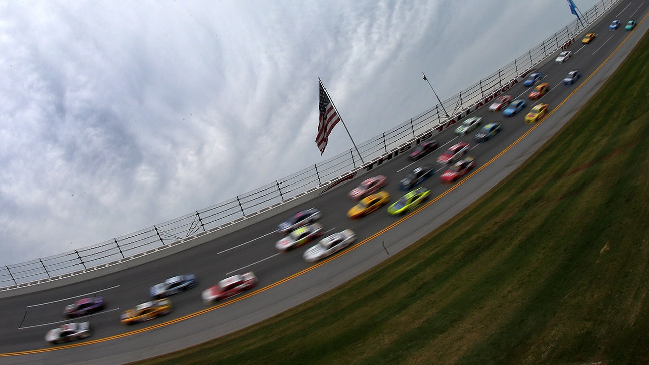 Live: Follow the action in Chase elimination race from Talladega