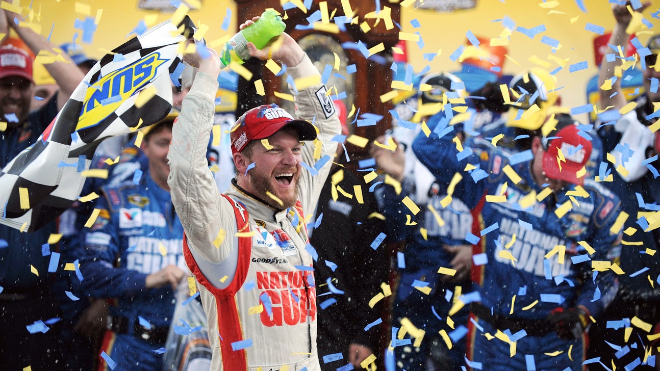 Earnhardt Jr. plays Chase spoiler with his first Martinsville win