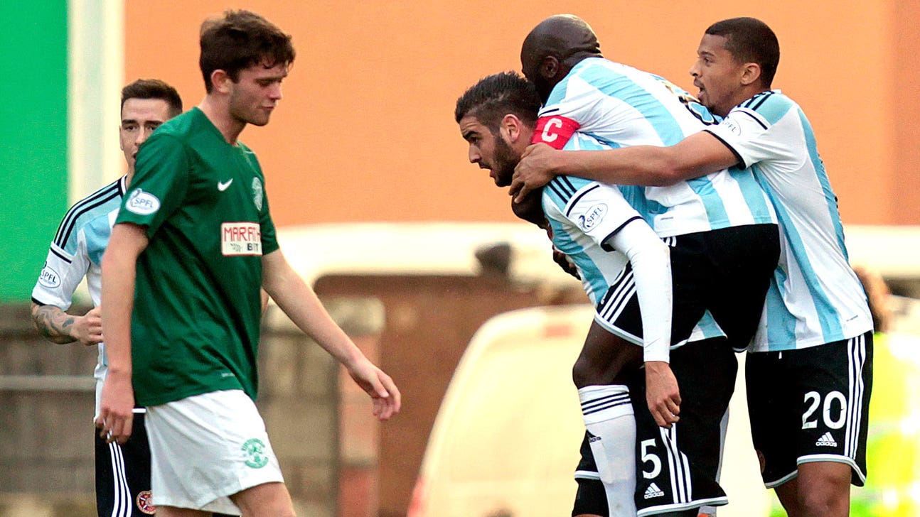 Hearts midfielder scores wonder goal for draw in 91st minute (VIDEO)