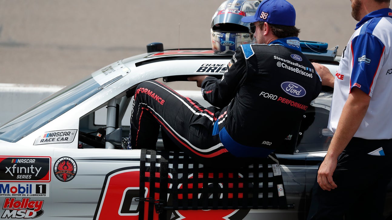 Briscoe overtakes Bell late for NASCAR Xfinity win in Iowa