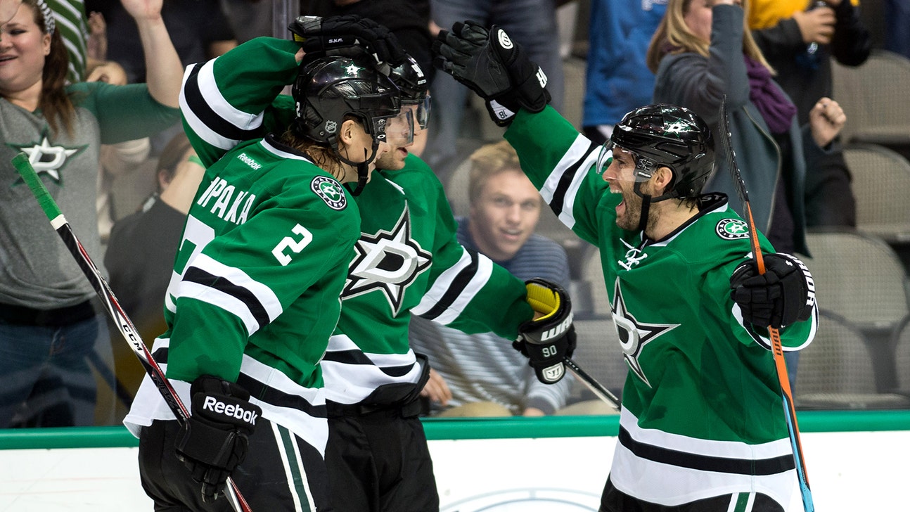 Stars score three in 3rd period to rally past Coyotes