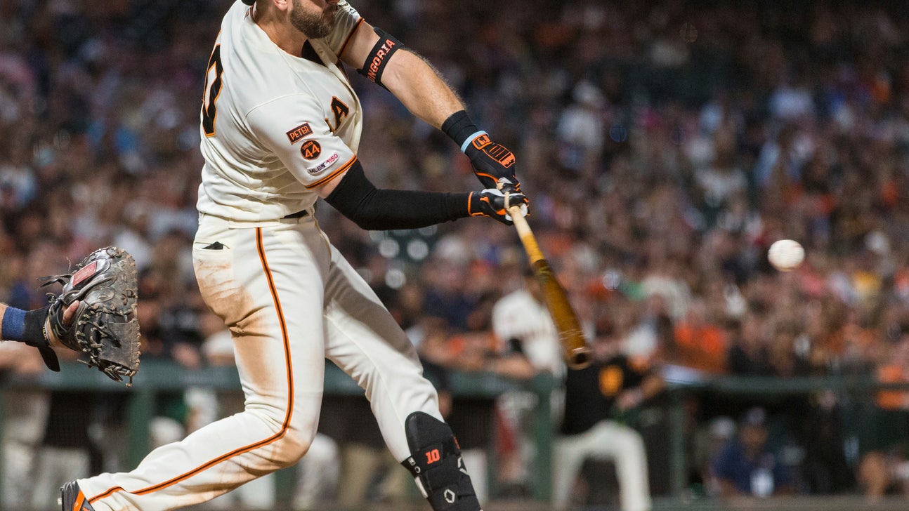 Longoria rallies Giants past Padres with bat, glove