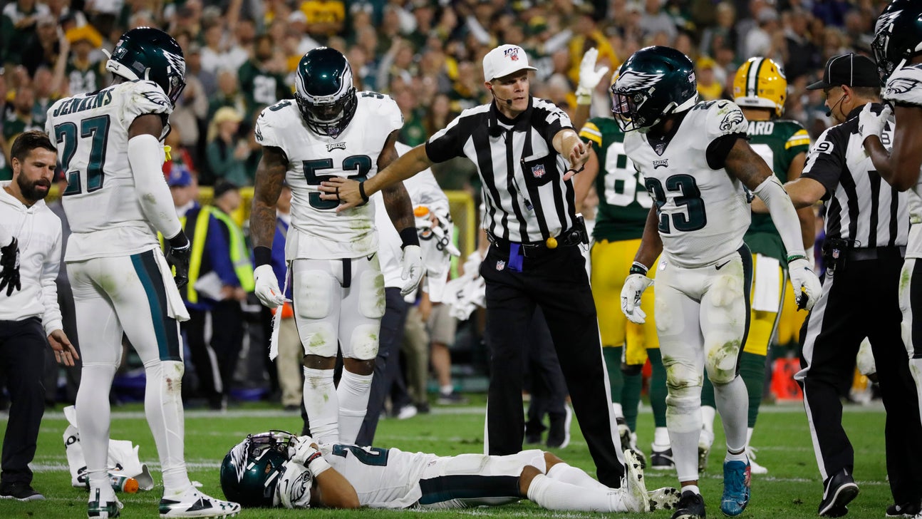 Packers RB Jamaal Williams out after hit to head