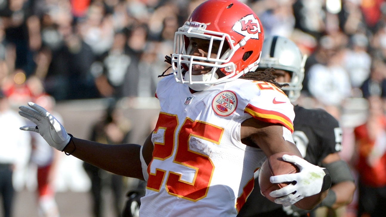 Jamaal Charles scores five touchdowns against the Raiders