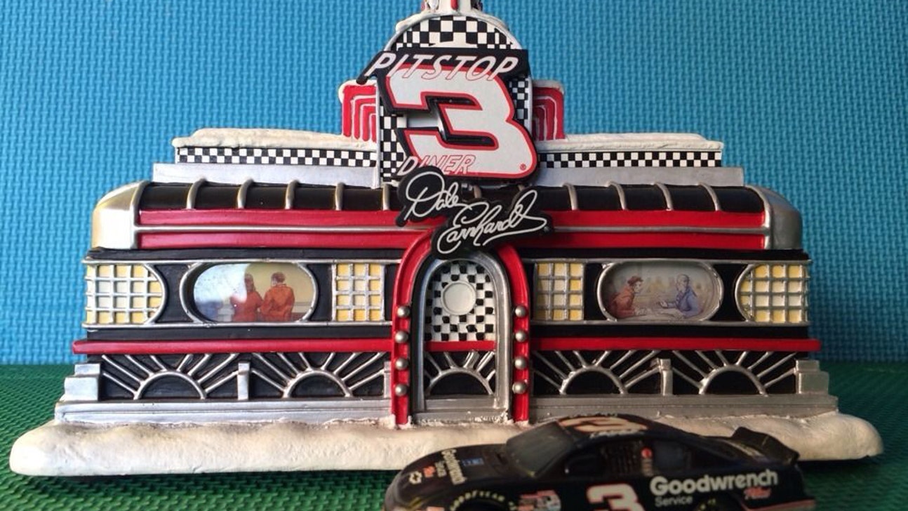 Jingle Bells, NASCAR sells: Get your fill of racing holiday decor