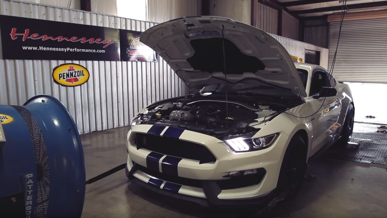 Watch the 2016 Shelby GT350 hit the dyno