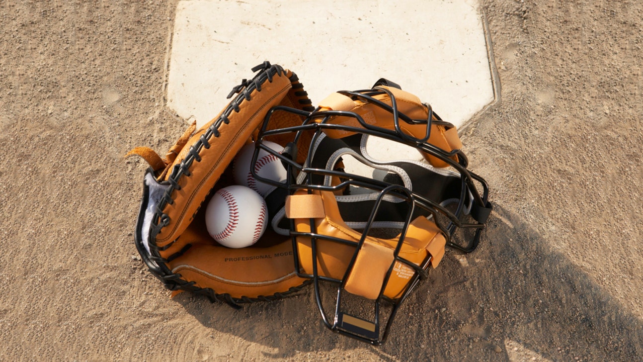 Family: All-Star catcher Herrmann, 67, dies after battle with cancer