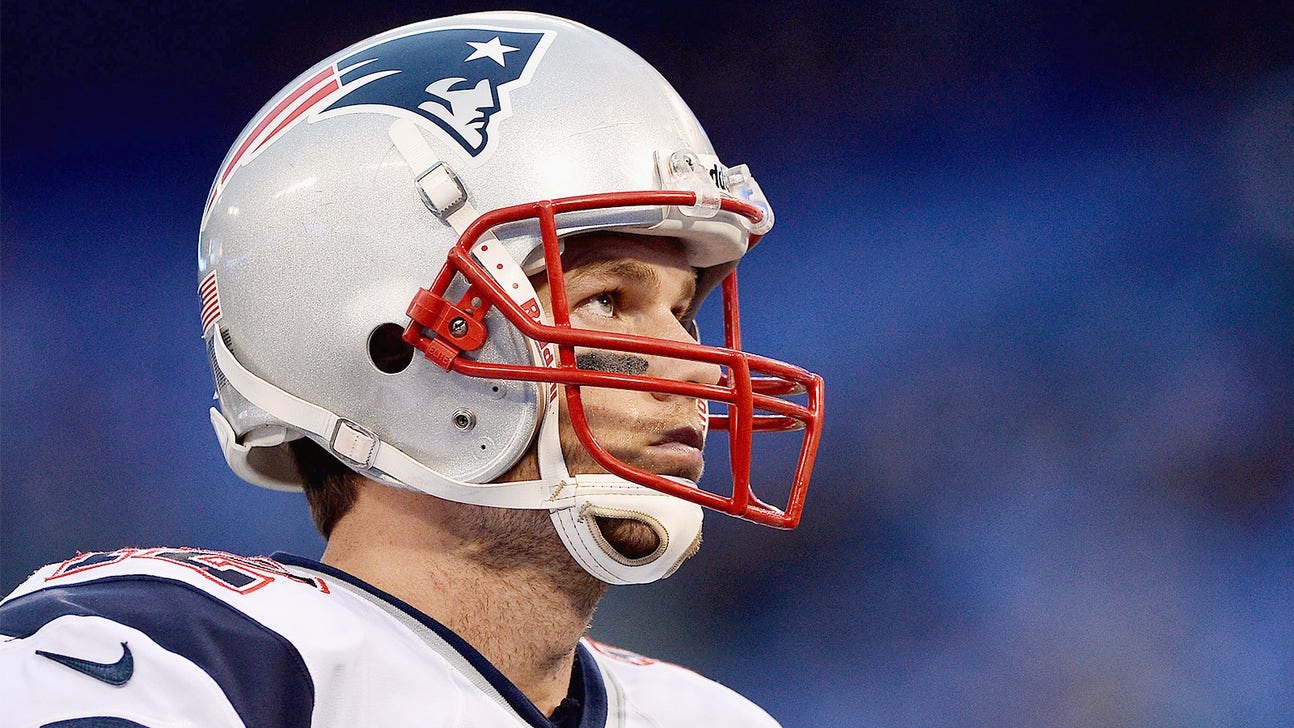 Tom Brady has another awkward high-five moment