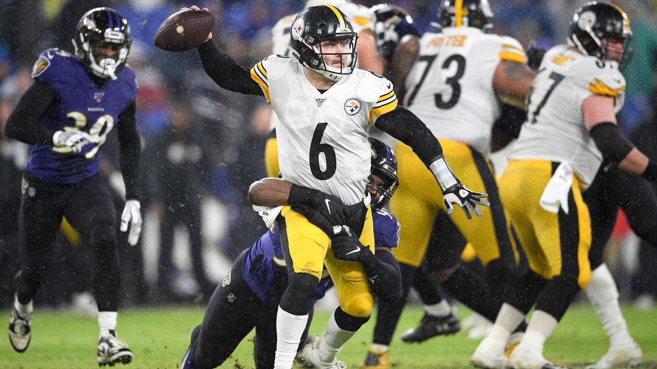 Steelers' season ends in heavy rain and with sea of mistakes