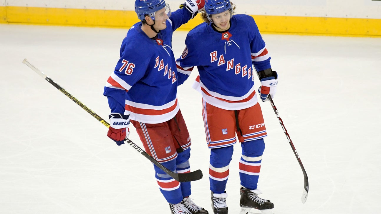 Matthews, Andersen lead Maple Leafs past Canadiens