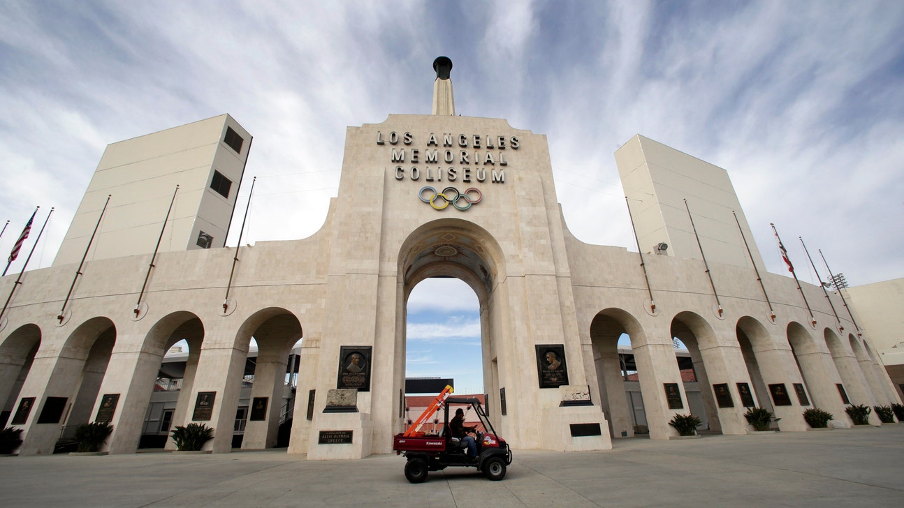United Airlines, USC agree to modify LA Coliseum naming deal
