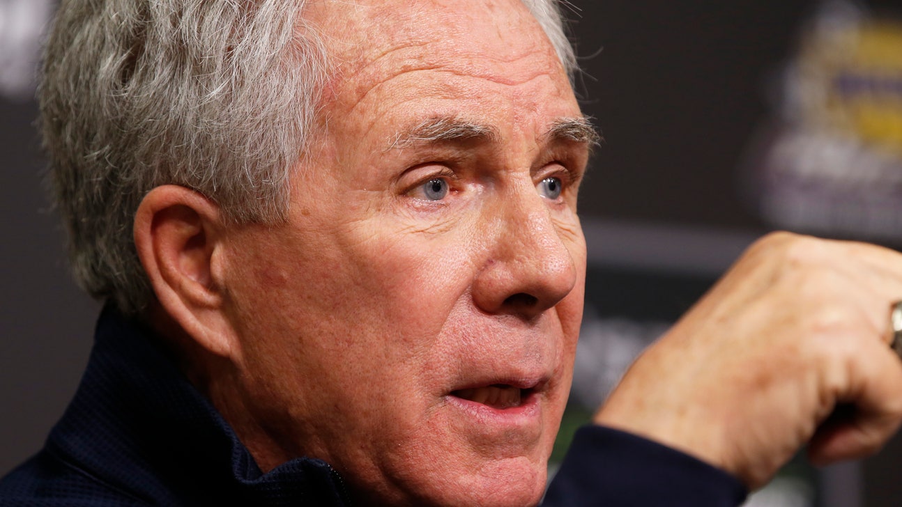 Waltrip starts victory lap on 2nd NASCAR career at Bristol