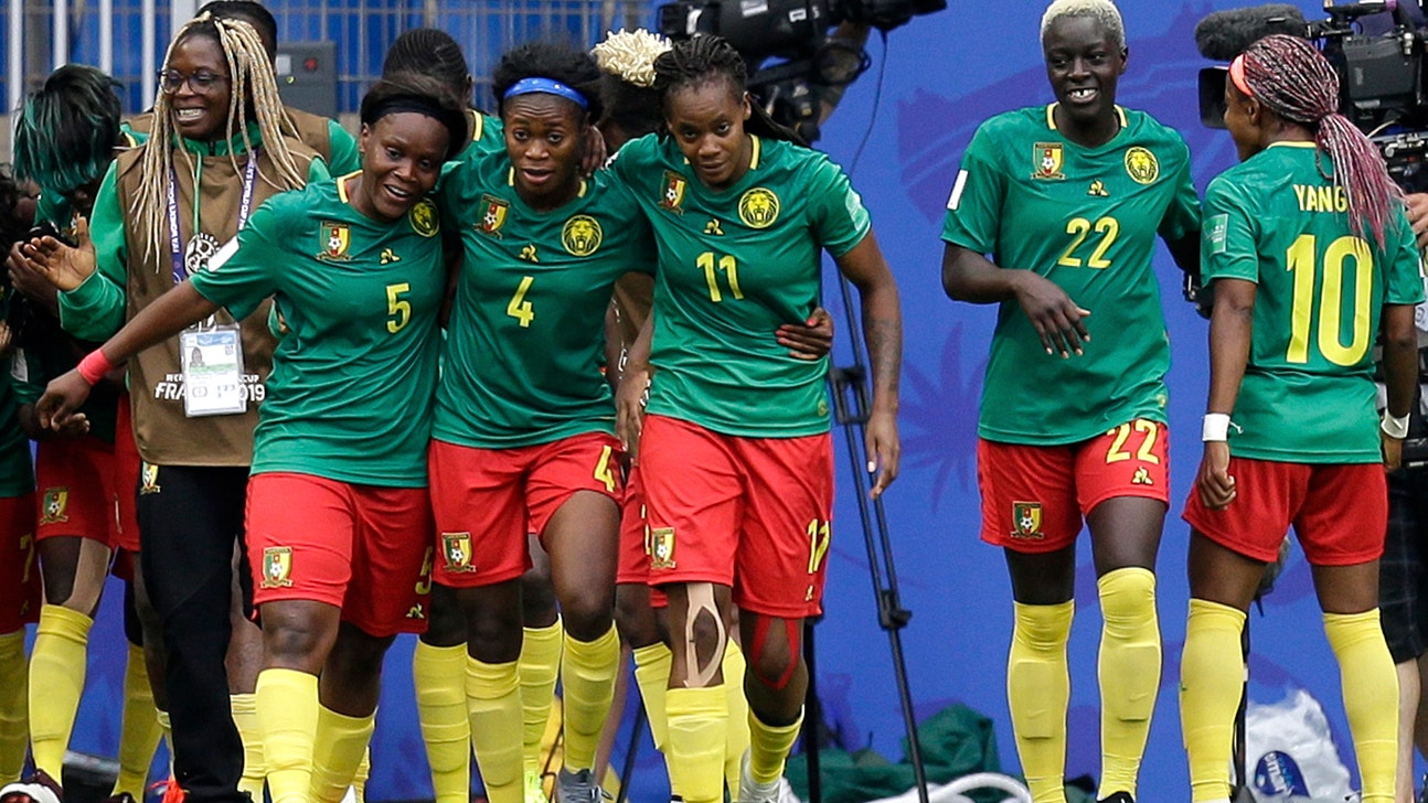 Cameroon beats New Zealand 2-1 to reach round of 16