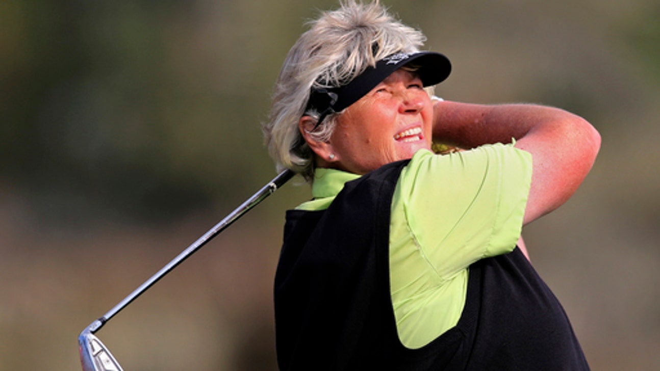 Veteran Laura Davies leads Vic Open after 1st round