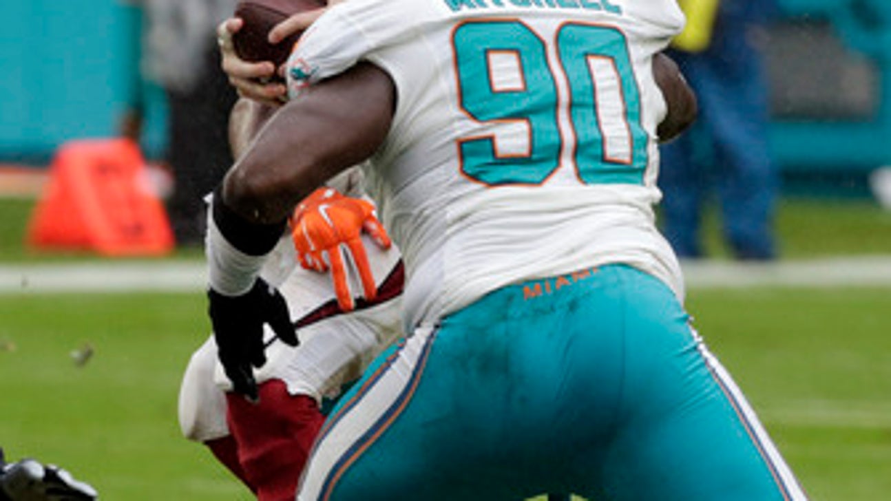 Injuries, arrest add to Arizona Cardinals' troubles