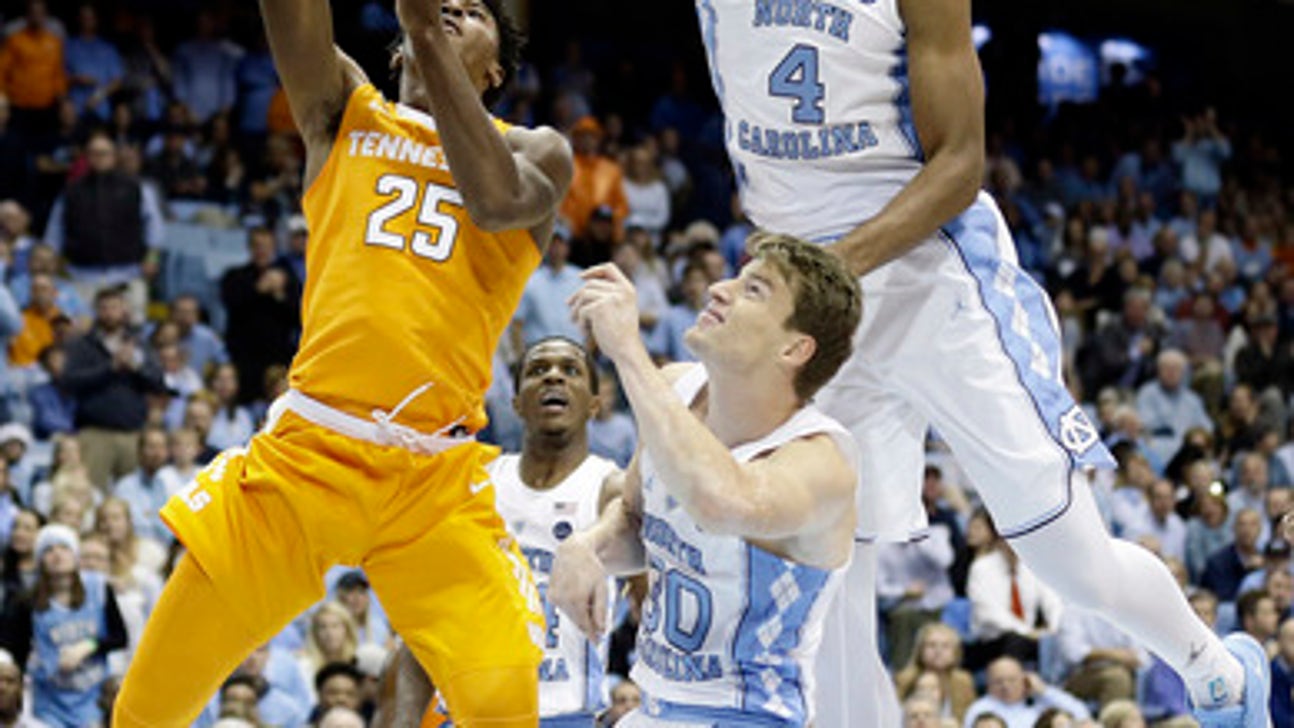 No. 7 North Carolina gets late block, edges Tennessee 73-71 (Dec 11, 2016)