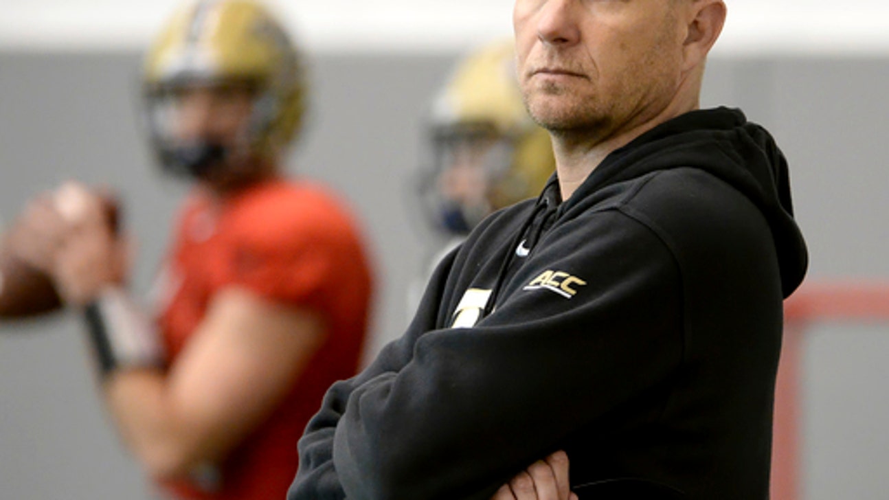 LSU hires offensive coordinator Matt Canada away from Pitt