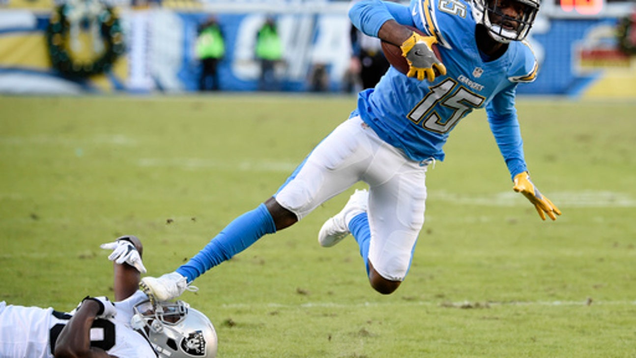 Janikowski, Raiders beat Bolts 19-16 to earn playoff berth (Dec 18, 2016)