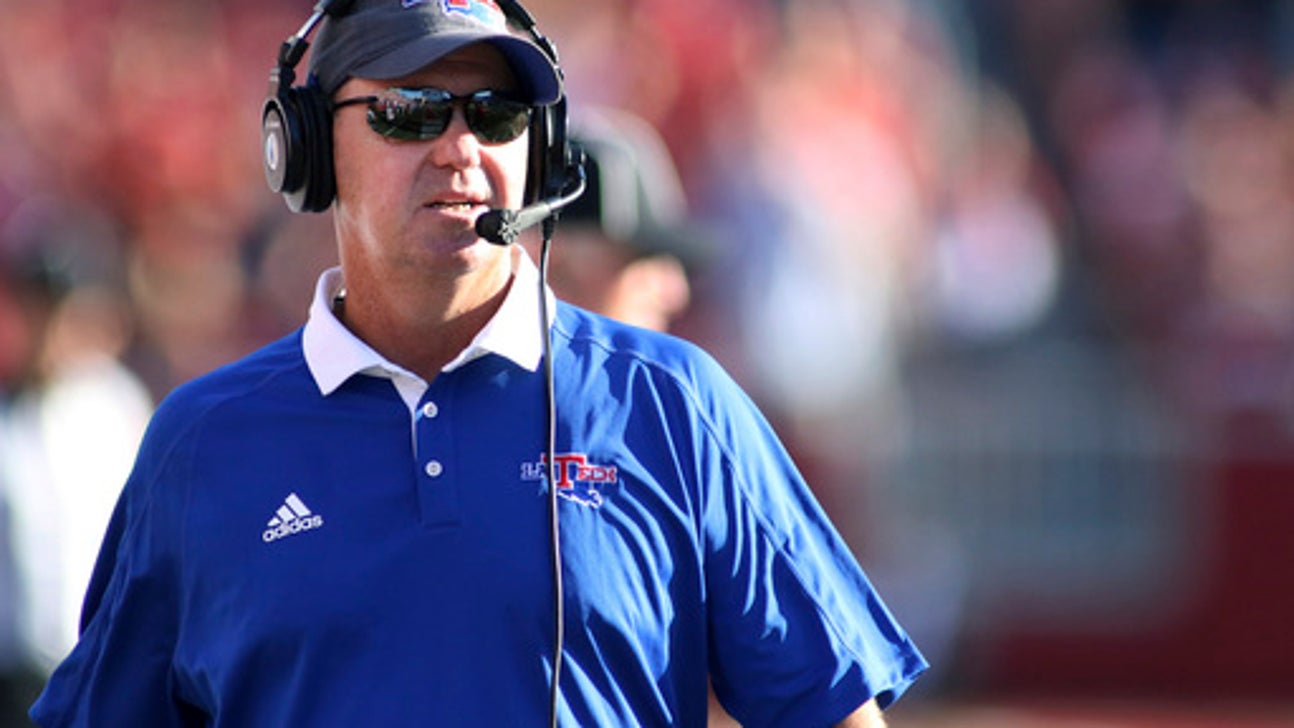 Navy, Louisiana Tech both slip into Armed Forces Bowl
