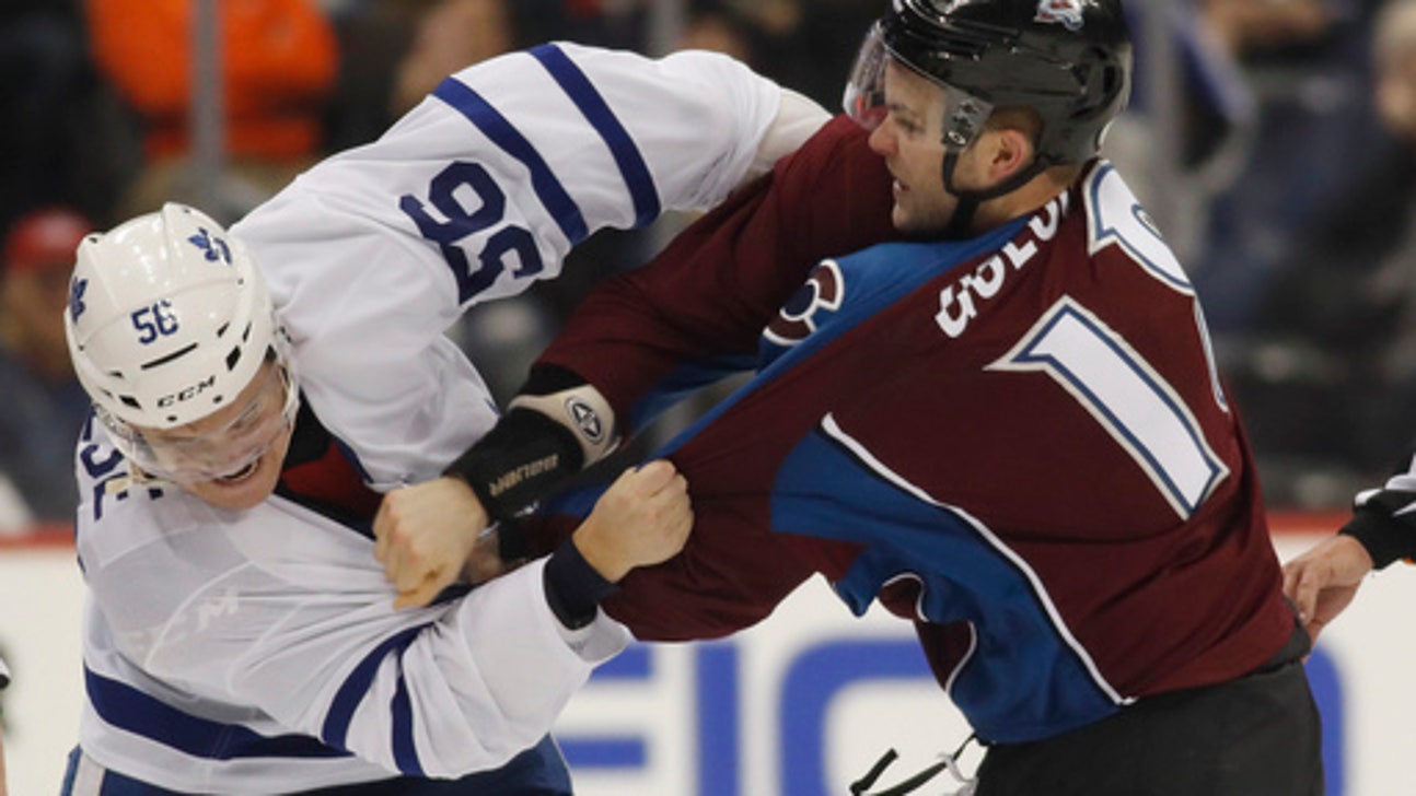 Kadri scores 2 goals, Maple Leafs blank Avalanche 6-0 (Dec 22, 2016)