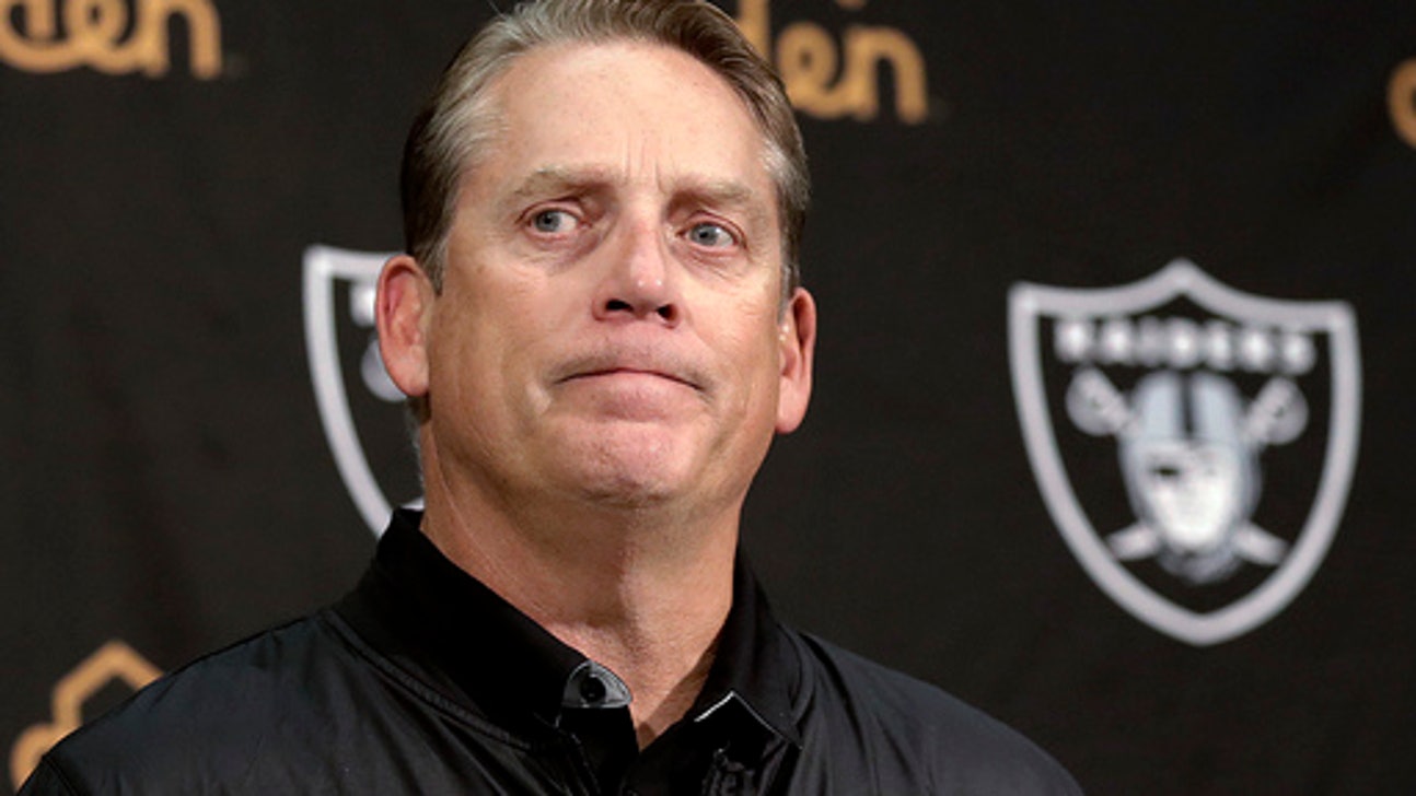 Raiders reward coach Jack Del Rio with new 4-year contract