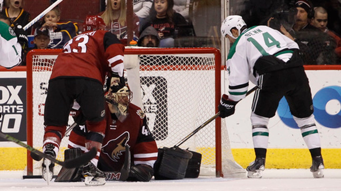 Lehtonen, Stars win testy game vs Coyotes (Dec 27, 2016)