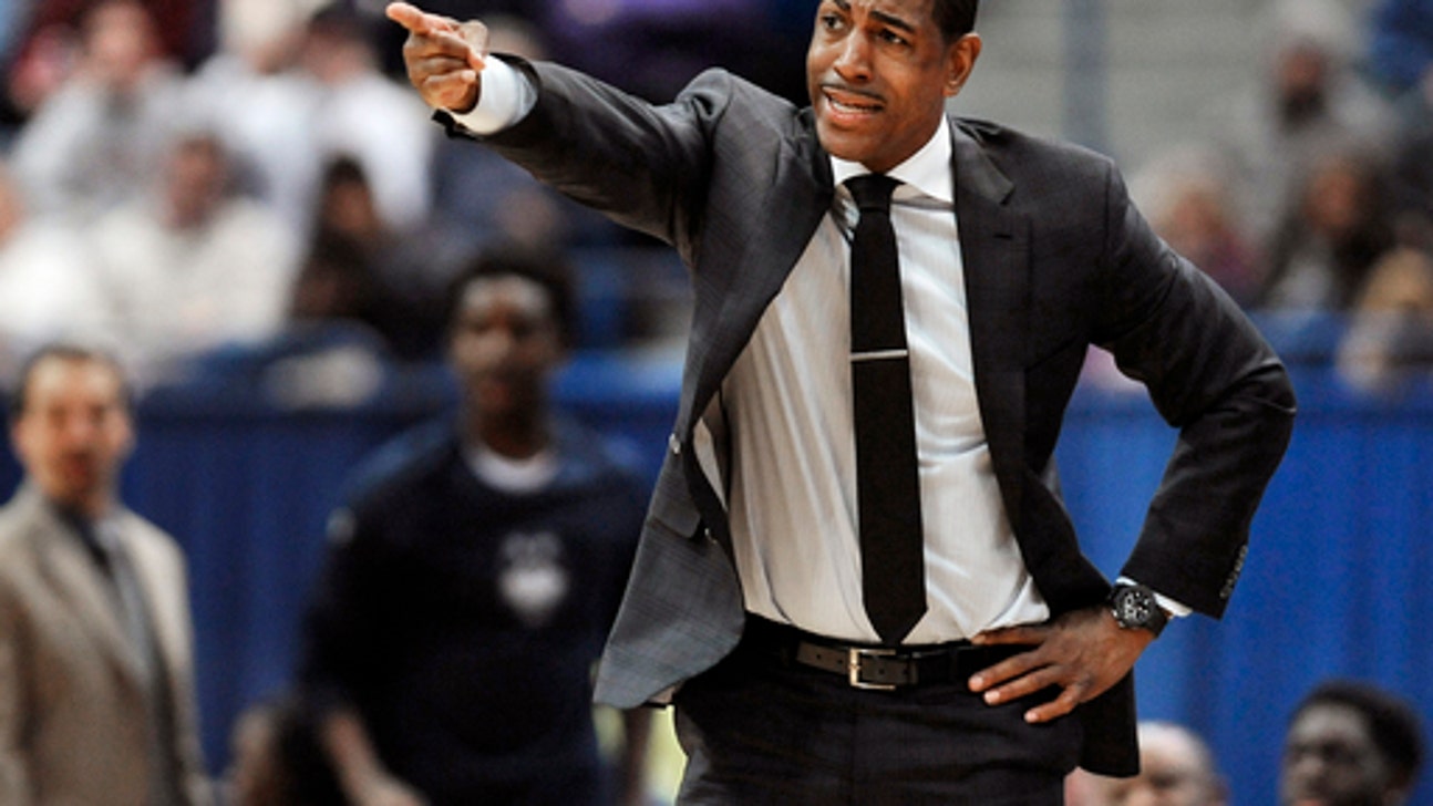 Houston holds UConn to 12 points in 1st half, wins 62-46 (Dec 28, 2016)