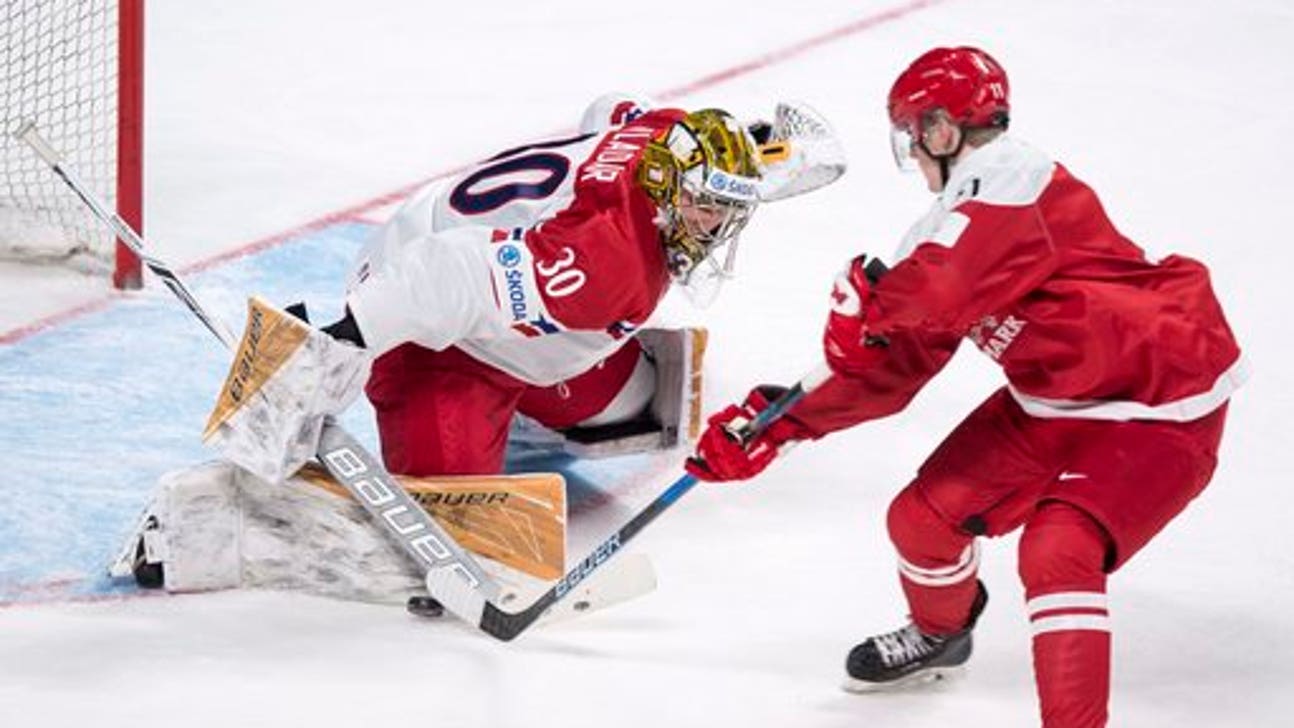 US beats Russia 3-2 in world junior hockey
