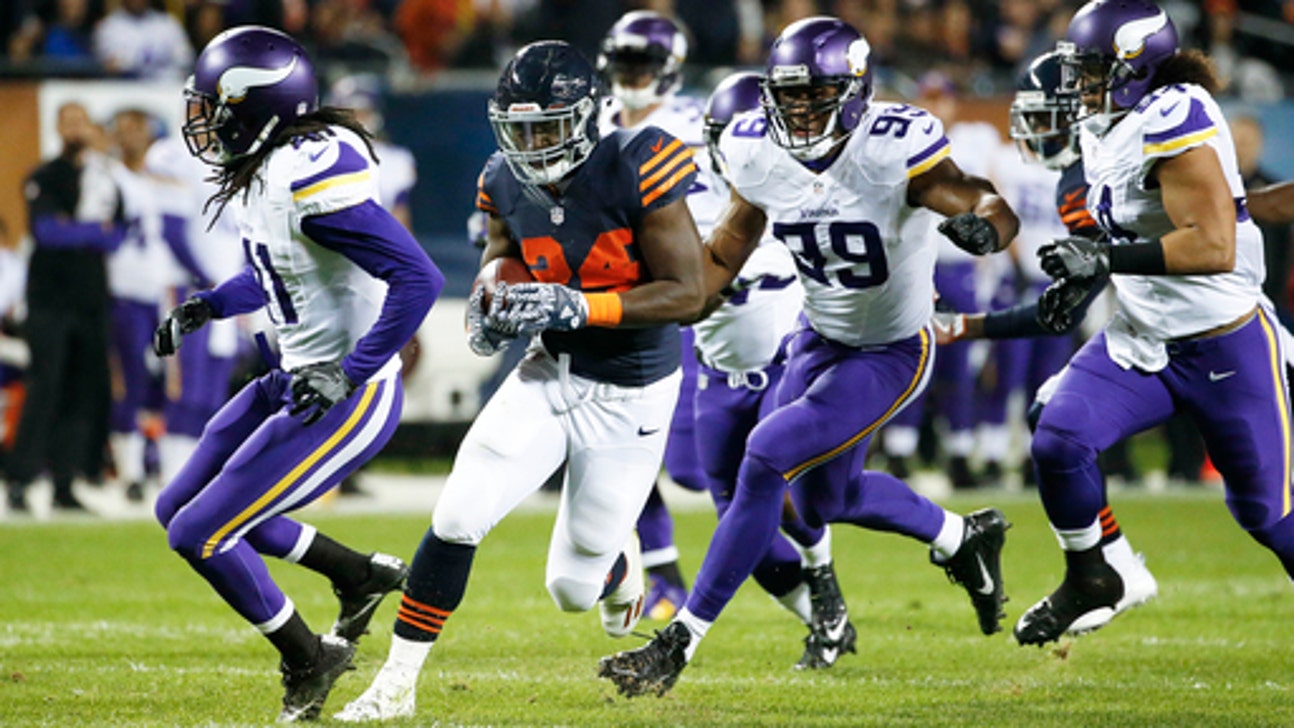 Howard, Bears to finish season against vexed Vikings