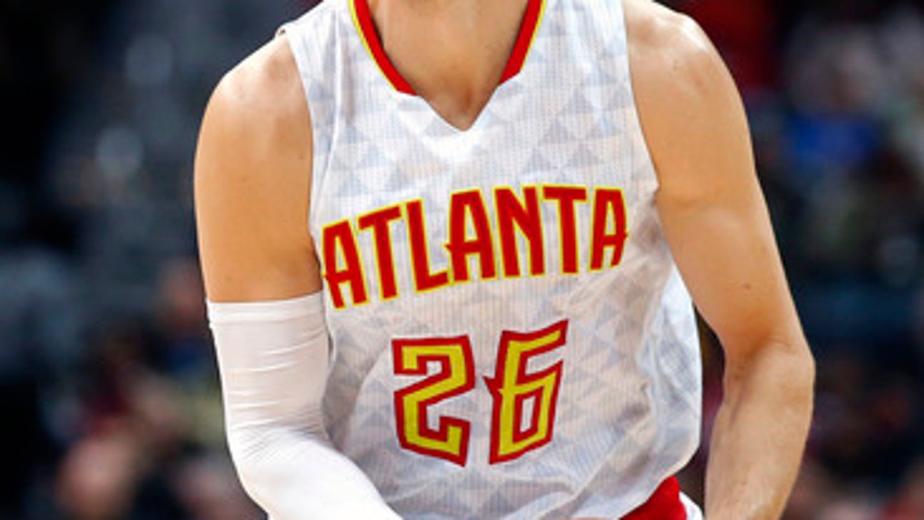 Korver, Howard lead Hawks past Pistons, 105-98 (Dec 30, 2016)