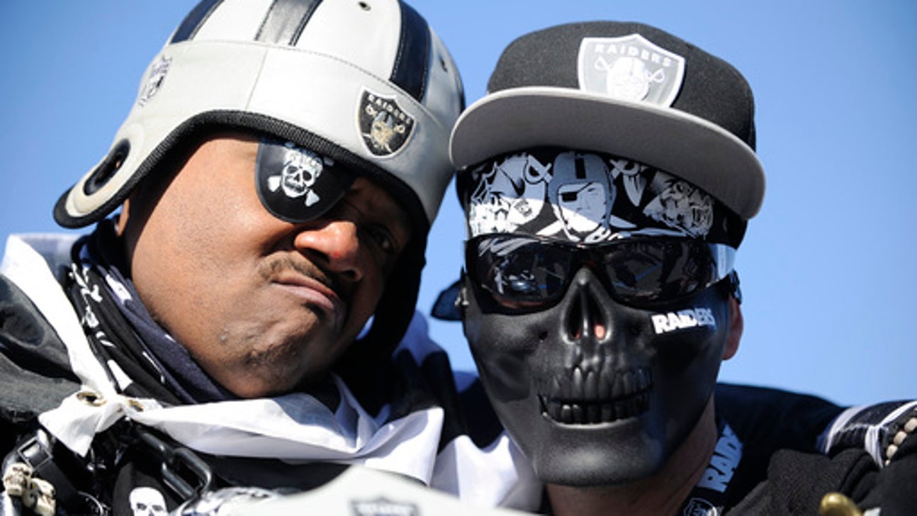 Jackpot! Vegas looks to score big win by landing Raiders