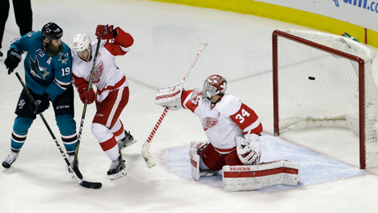 Pavelski scores 2, Sharks beat Red Wings 6-3 (Jan 07, 2017)