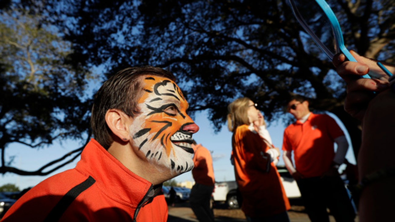 Starting price for title game tickets rises to $1,899