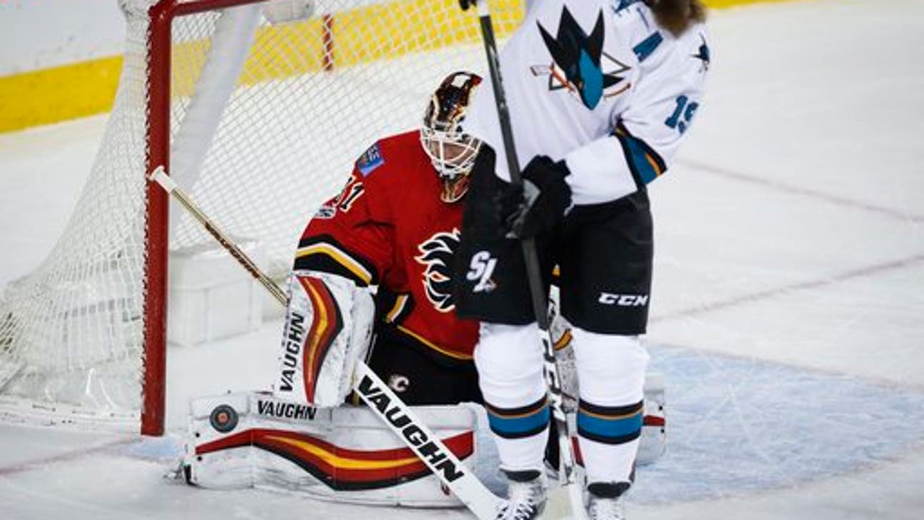 Hamilton's late goal third lifts Flames over Sharks 3-2 (Jan 11, 2017)