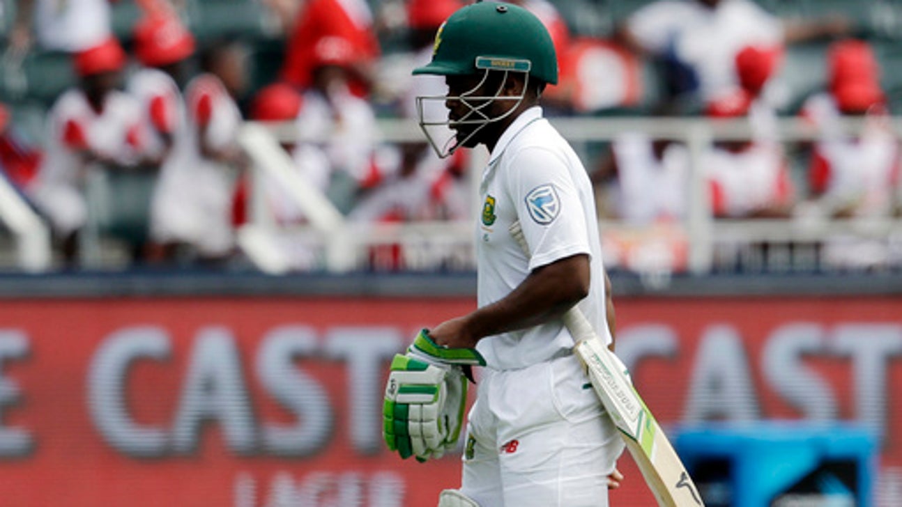 Rabada, Philander haunt Sri Lanka's batsmen on Day 2