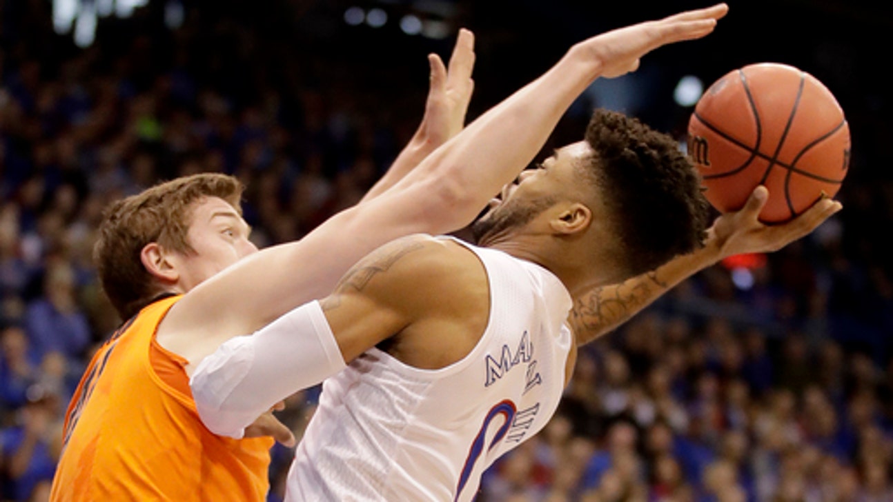 No. 2 Kansas tops pesky Oklahoma State 87-80 (Jan 14, 2017)