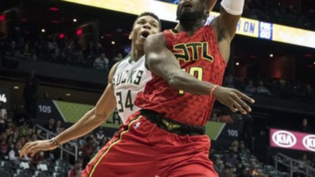 Bazemore, Dunleavy pick up offense, Hawks beat Bucks (Jan 15, 2017)