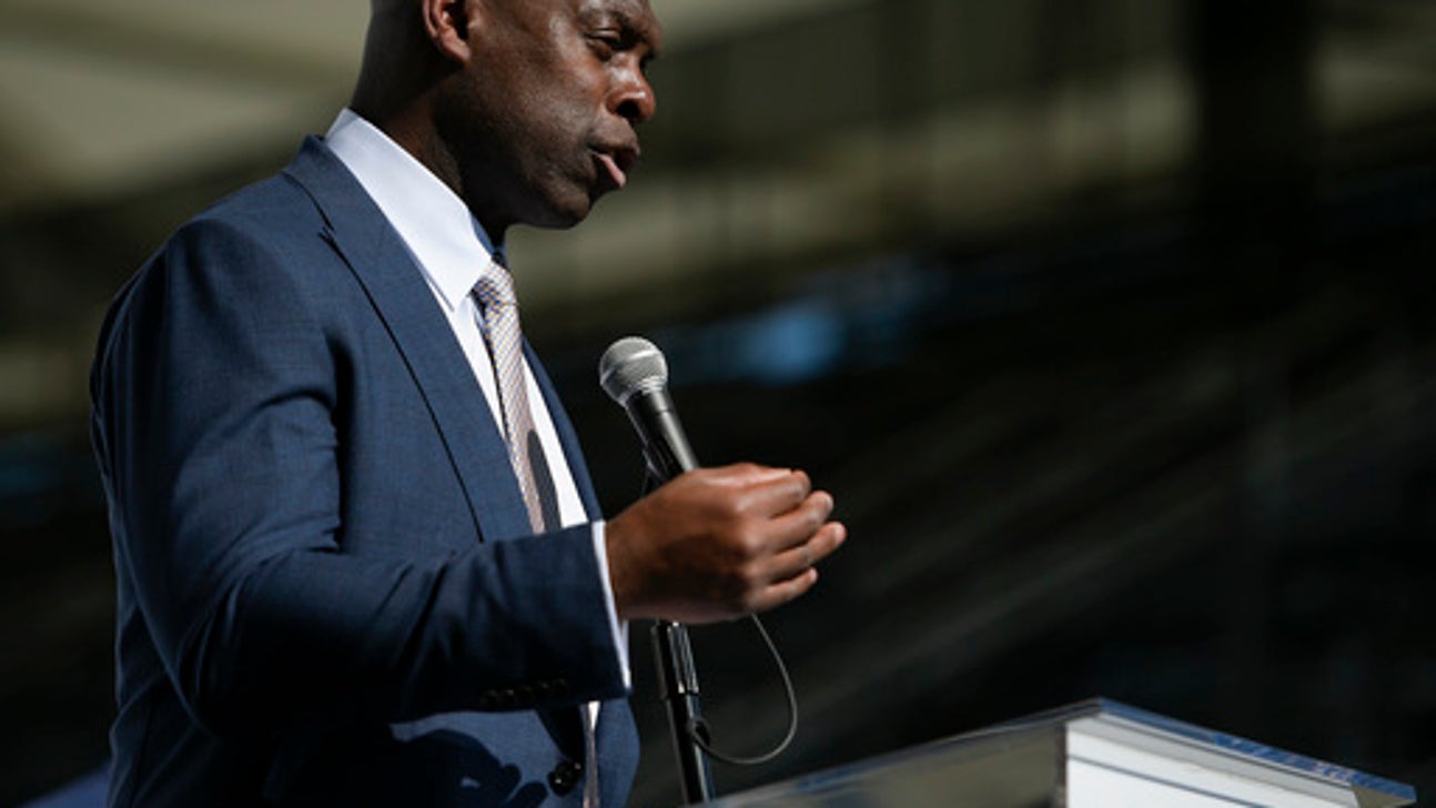 Anthony Lynn expects Chargers to win now, no matter the city