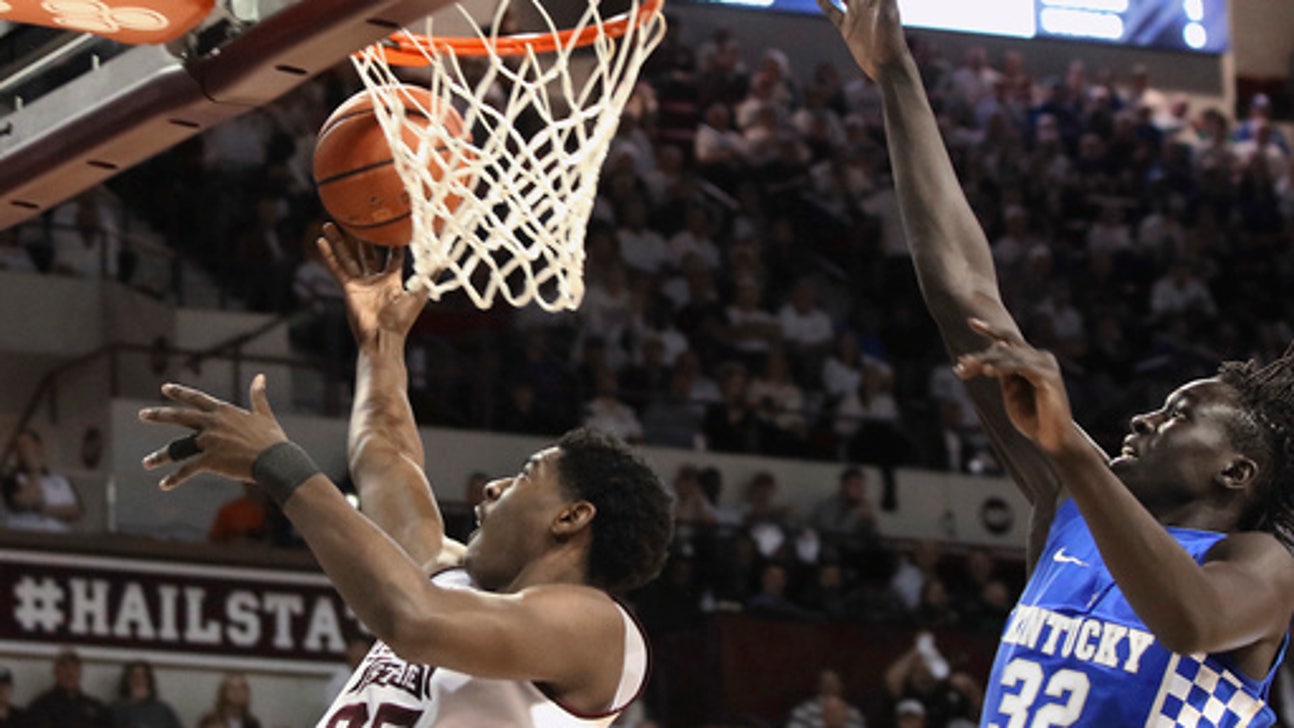 Fox leads No. 5 Kentucky over Mississippi State 88-81 (Jan 17, 2017)
