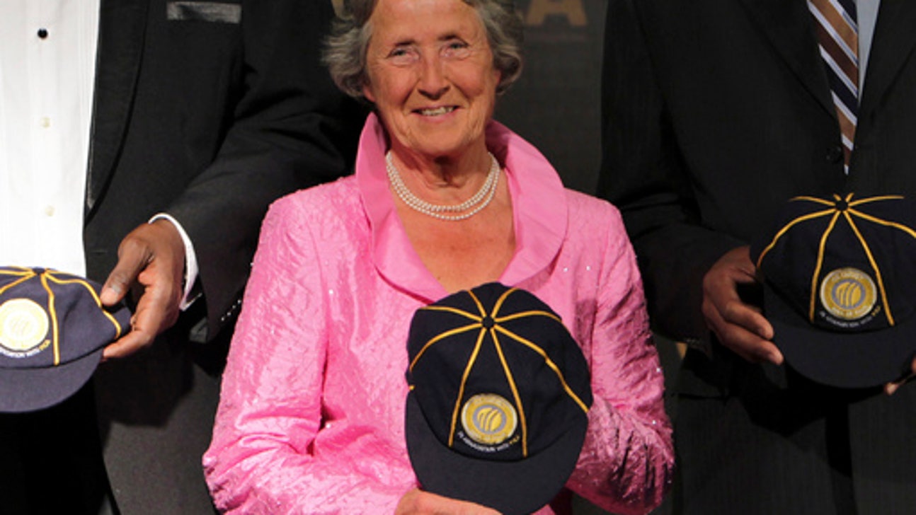 Heyhoe Flint, 1st global star of women's cricket, dies at 77