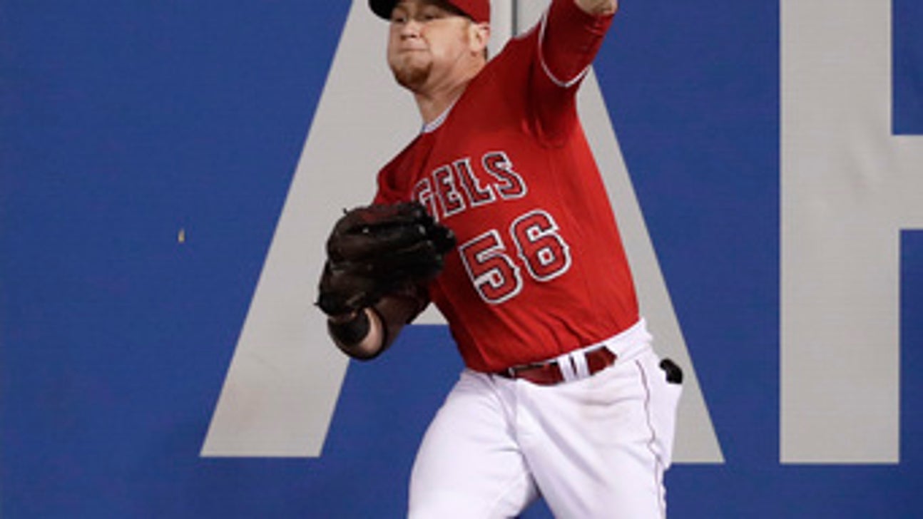 Angels, Calhoun agree to $26M, 3-year contract