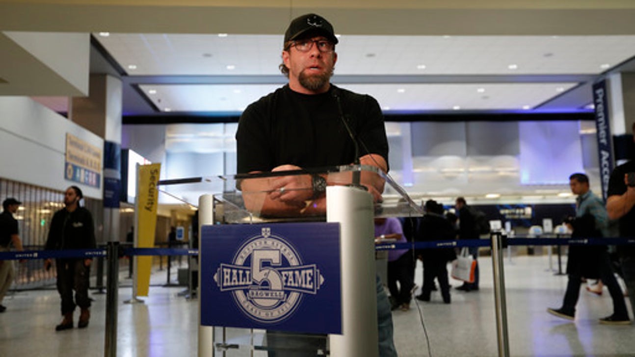 Longtime Astros slugger Bagwell elected to Hall of Fame