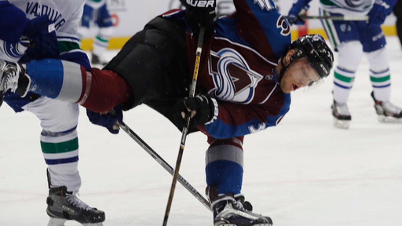 Baertschi scores twice and Canucks beat Avalanche 3-2 (Jan 25, 2017)