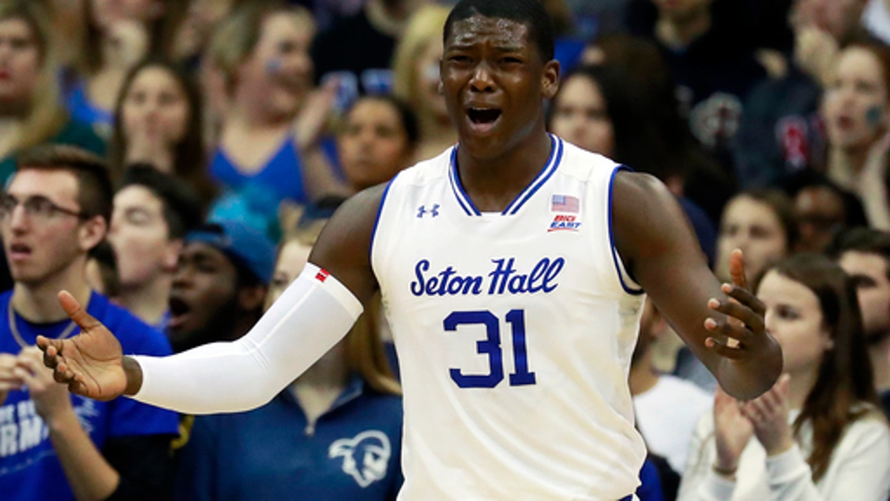 Carrington scores 41 as Seton Hall edges No. 20 Creighton (Feb 15, 2017)