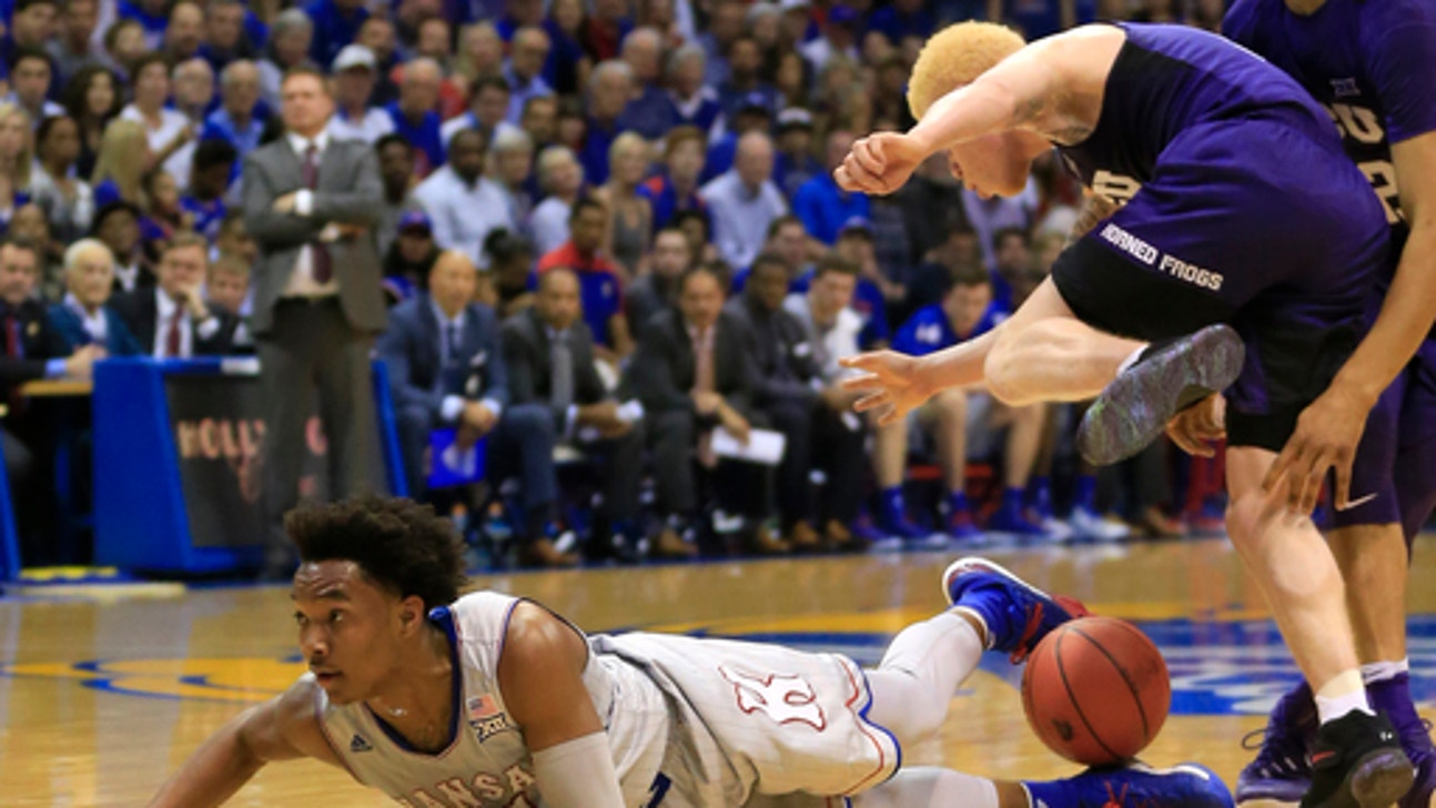 Kansas guard Graham apologizes after traffic warrant arrest