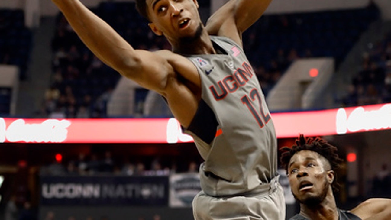 Milton scores 20 to help No. 17 SMU beat UConn 69-61 (Feb 25, 2017)
